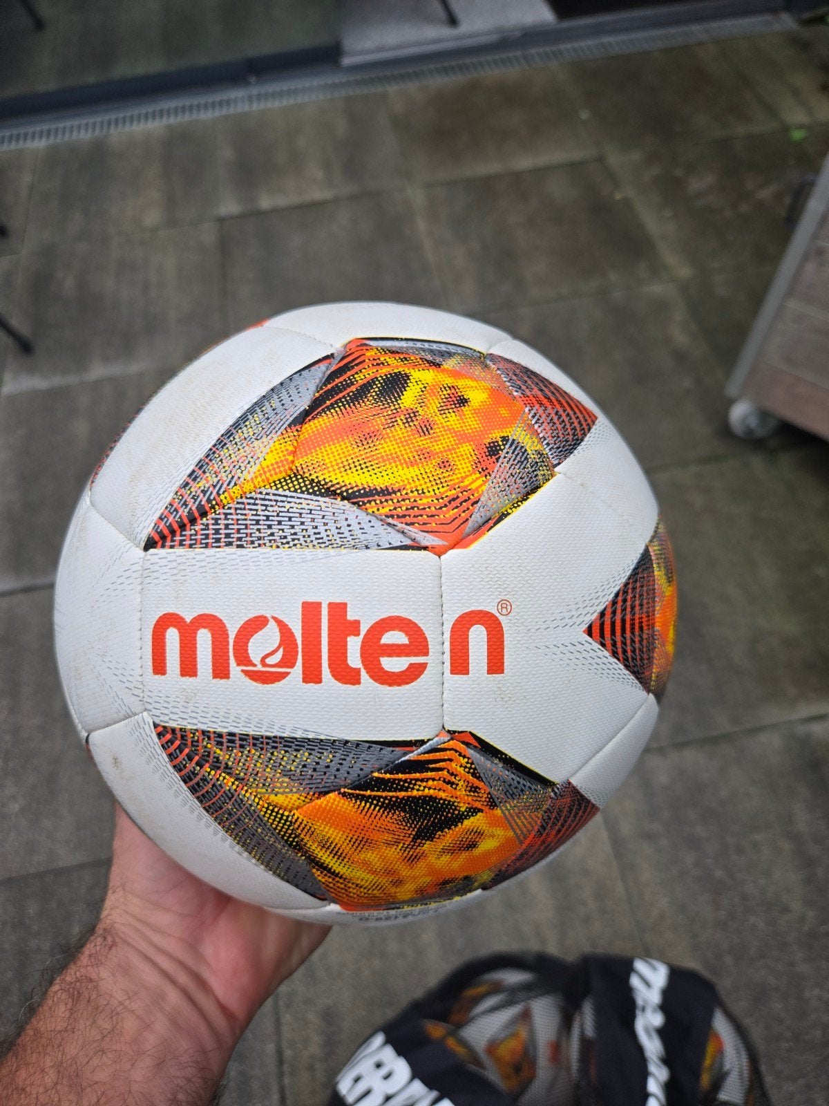 molten, Ophalen