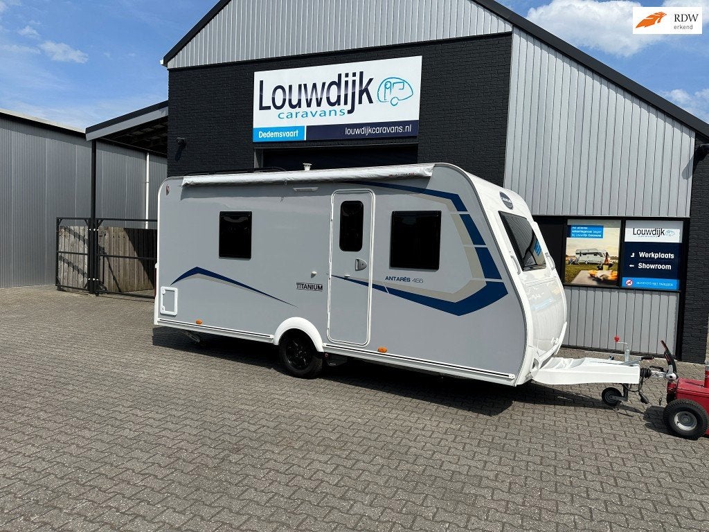 CARAVELAIR Antares 455 Titanium ’21 (Mover, Fransbed), Caravans en Kamperen, Caravans, Rondzit, Vast bed, Bedrijf, Kelvinstraat 23
7701BZ  Dedemsvaart, NL