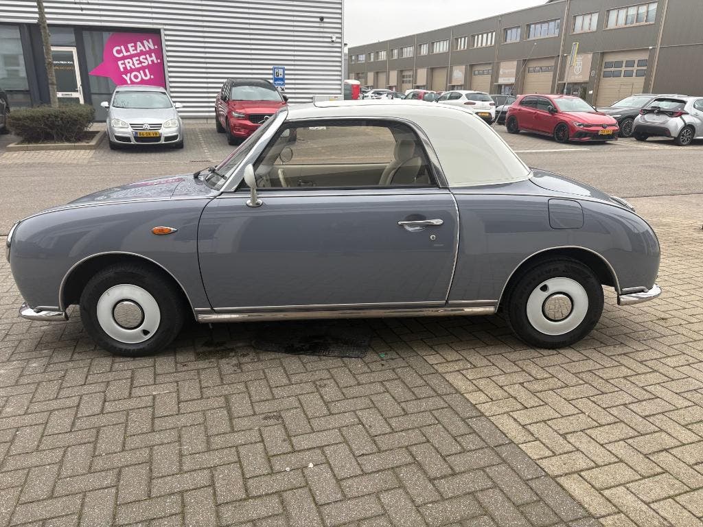 Unieke LINKSgestuurde Nissan Figaro nieuw opgebouwd, foto 3