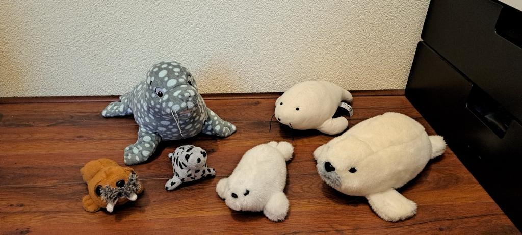 Nog 4 Zeehonden en 1 zeeleeuw knuffel., Kinderen en Baby's, Ophalen of Verzenden, Zo goed als nieuw, Overige typen
