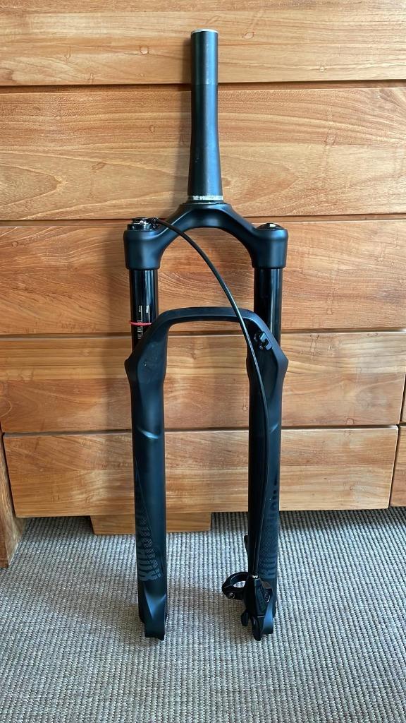 Rockshox Reba Boost 100mm veerweg + Lock Out zonder TA nieuw, Fietsen en Brommers, Fietsonderdelen, Ophalen of Verzenden, Nieuw