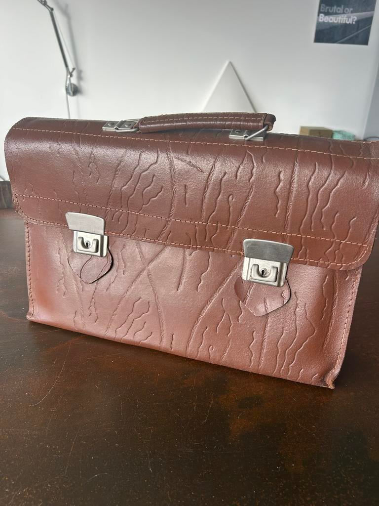 Coole vintage schooltas actetas, Gebruikt, Bruin, Aktetas of Boekentas, Ophalen of Verzenden