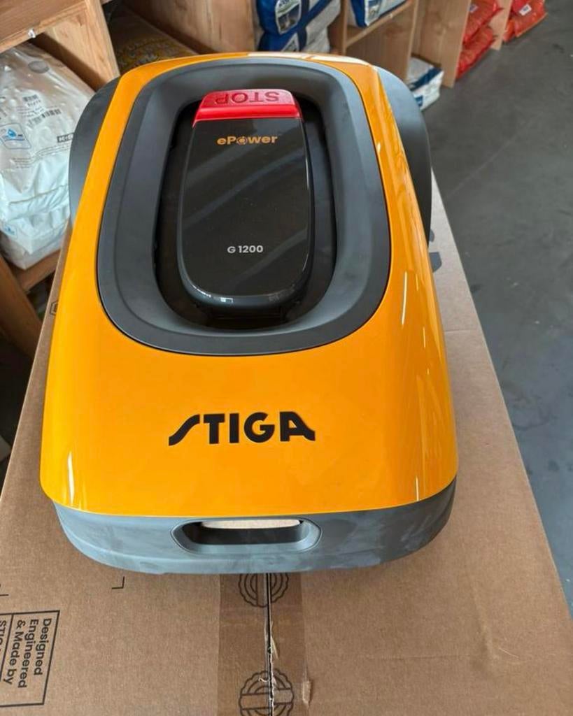 Stiga G1200 robotmaaier, Tuin en Terras, Robotmaaiers, Ophalen of Verzenden, Zo goed als nieuw