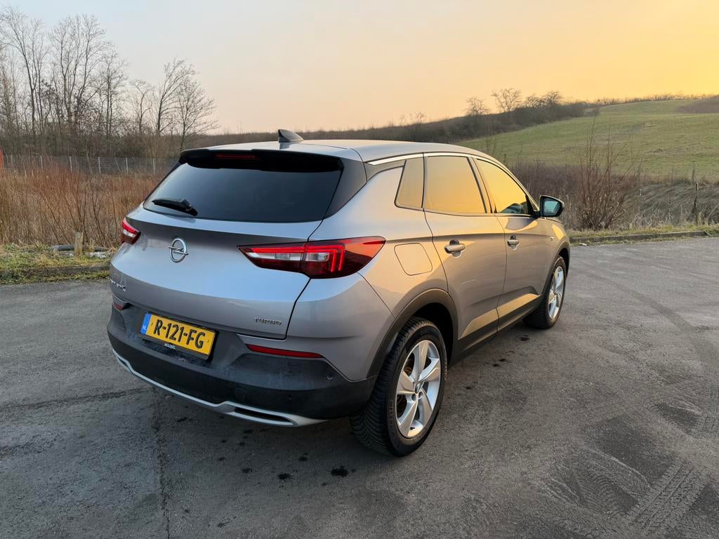 Opel Grandland X 1.2 Turbo 130pk S&S Aut 2018 Grijs, Auto's, Opel, 1199 cc, Leder en Stof, 130 pk, 3 cilinders