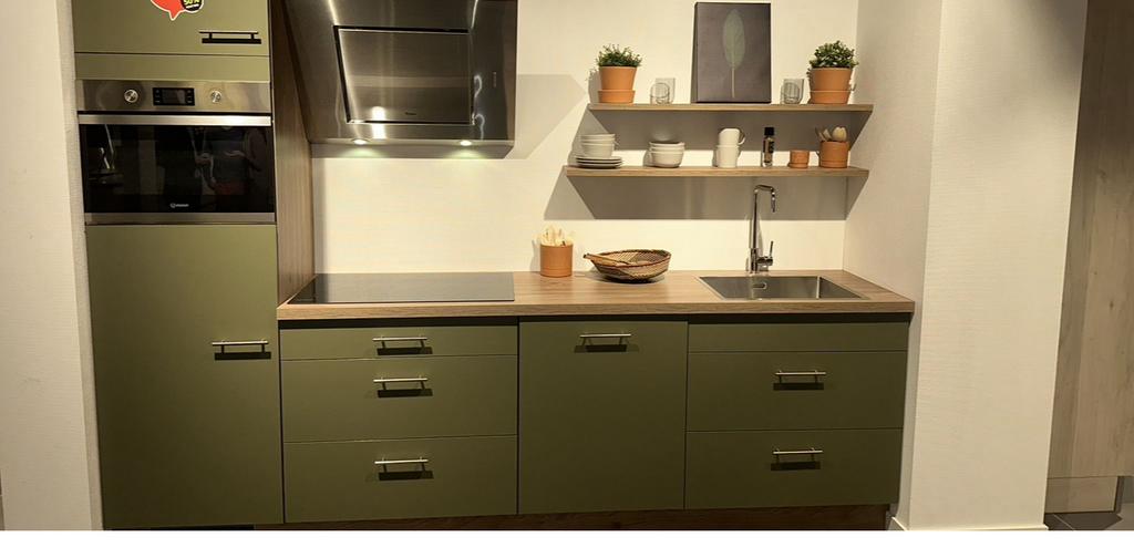 Te koop aangeboden, Huis en Inrichting, Keuken | Complete keukens, Ophalen, Nieuw, Groen, Hout