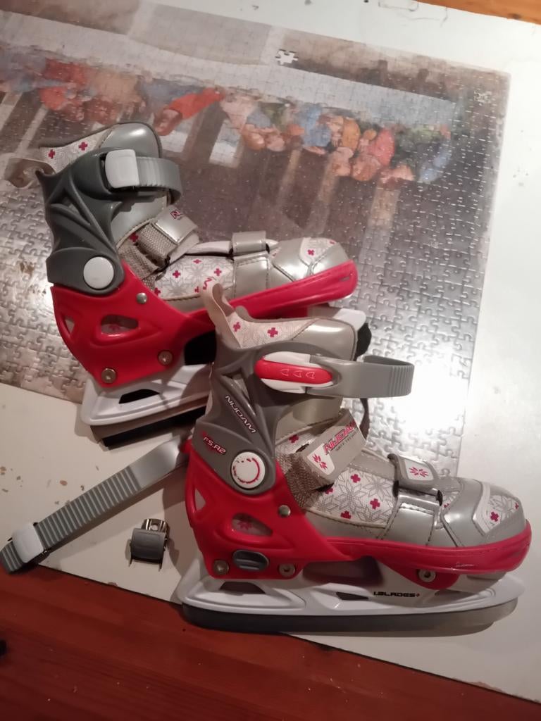 Nijdam Schaatsen - Maat 29-32, Ophalen of Verzenden, Zo goed als nieuw, Kunstschaatsen, Nijdam
