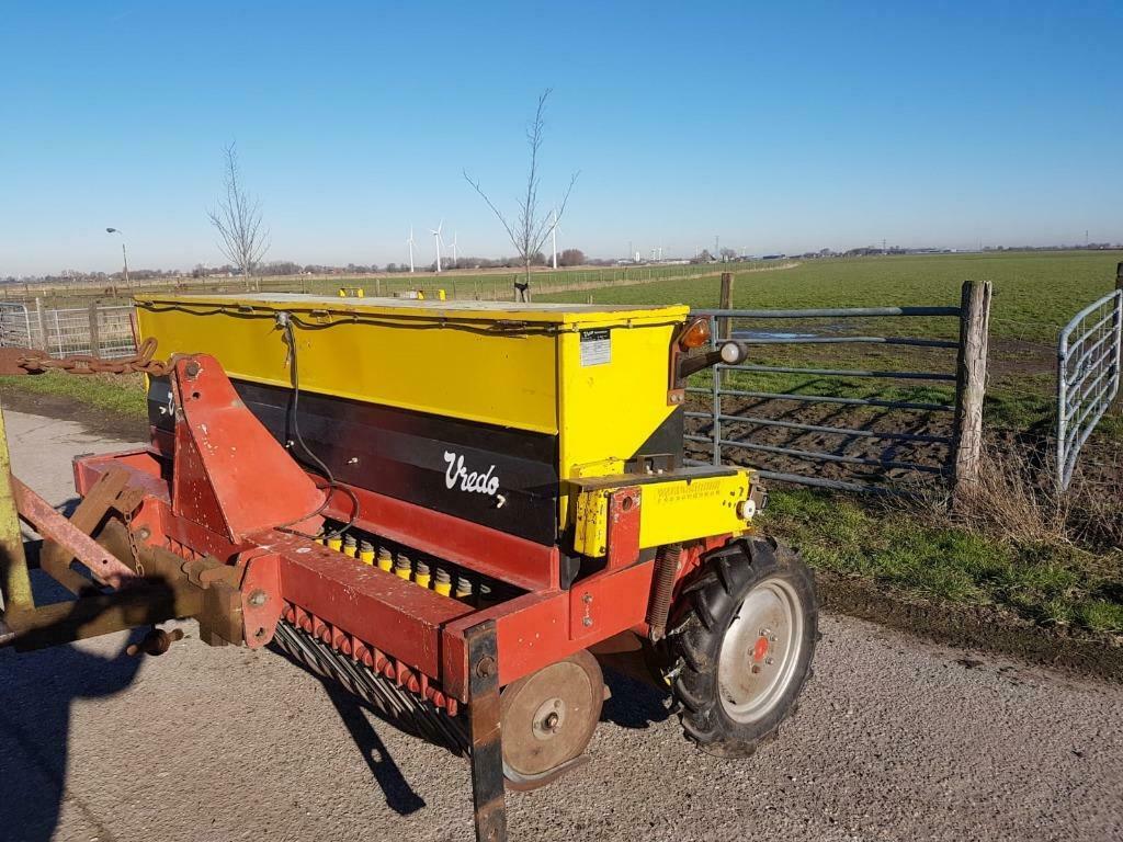 Doorzaaimachine vredo te huur, Zakelijke goederen, Agrarisch | Werktuigen, Ophalen of Verzenden, Glastuinbouw, Zaaien, Planten of Poten