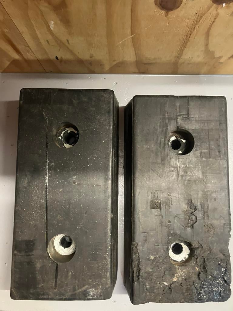 4x rubber stootblok, Ophalen of Verzenden, Gebruikt, Overige merken
