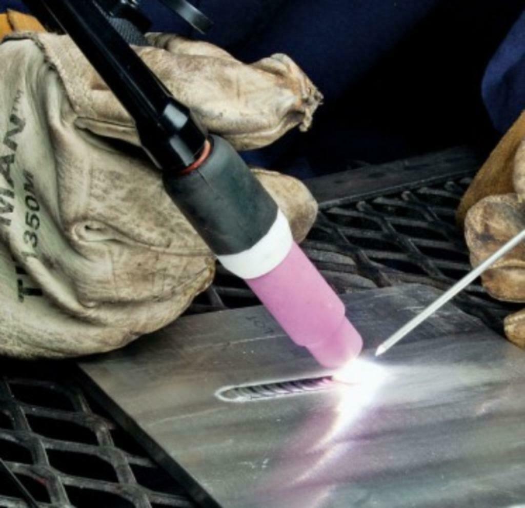 Al Uw Aluminium of rvs  laswerk voor particulieren, Ophalen of Verzenden, Zo goed als nieuw, 150 tot 250 ampère, Tig