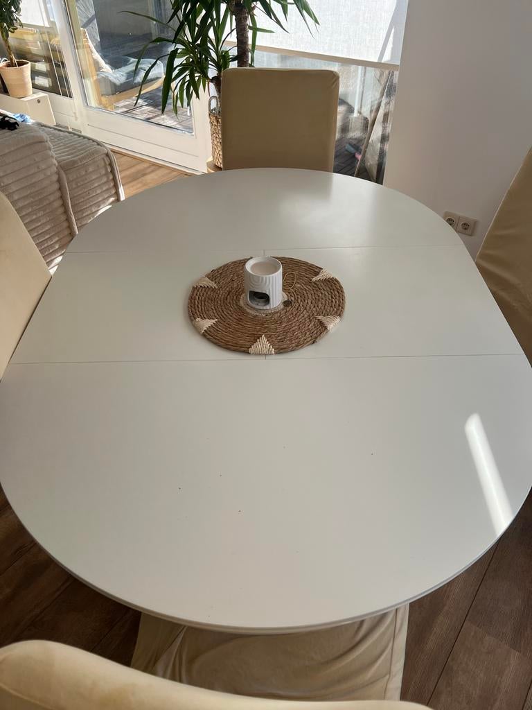 Witte eettafel + 4 stoelen, Ophalen, Gebruikt, 4 tot 6 stoelen