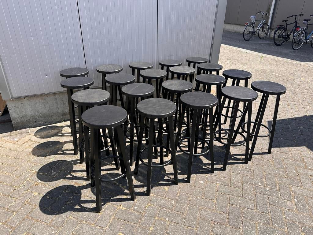 Barkrukken houten zittingen krukken kroeg café keet, 5 krukken of meer, Met voetsteun, 60 tot 90 cm, Ophalen of Verzenden
