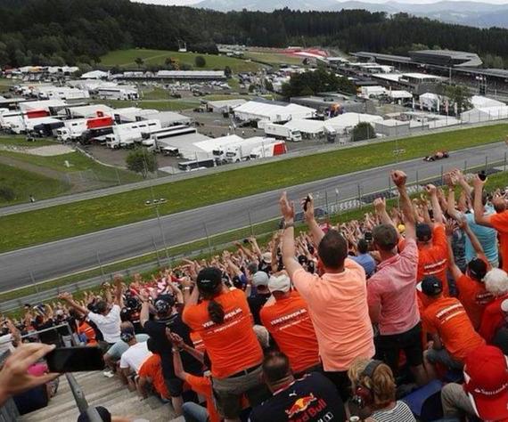 2027 WeekendTickets F1 Oostenrijk vanaf €195,-ook camping!, Drie personen of meer