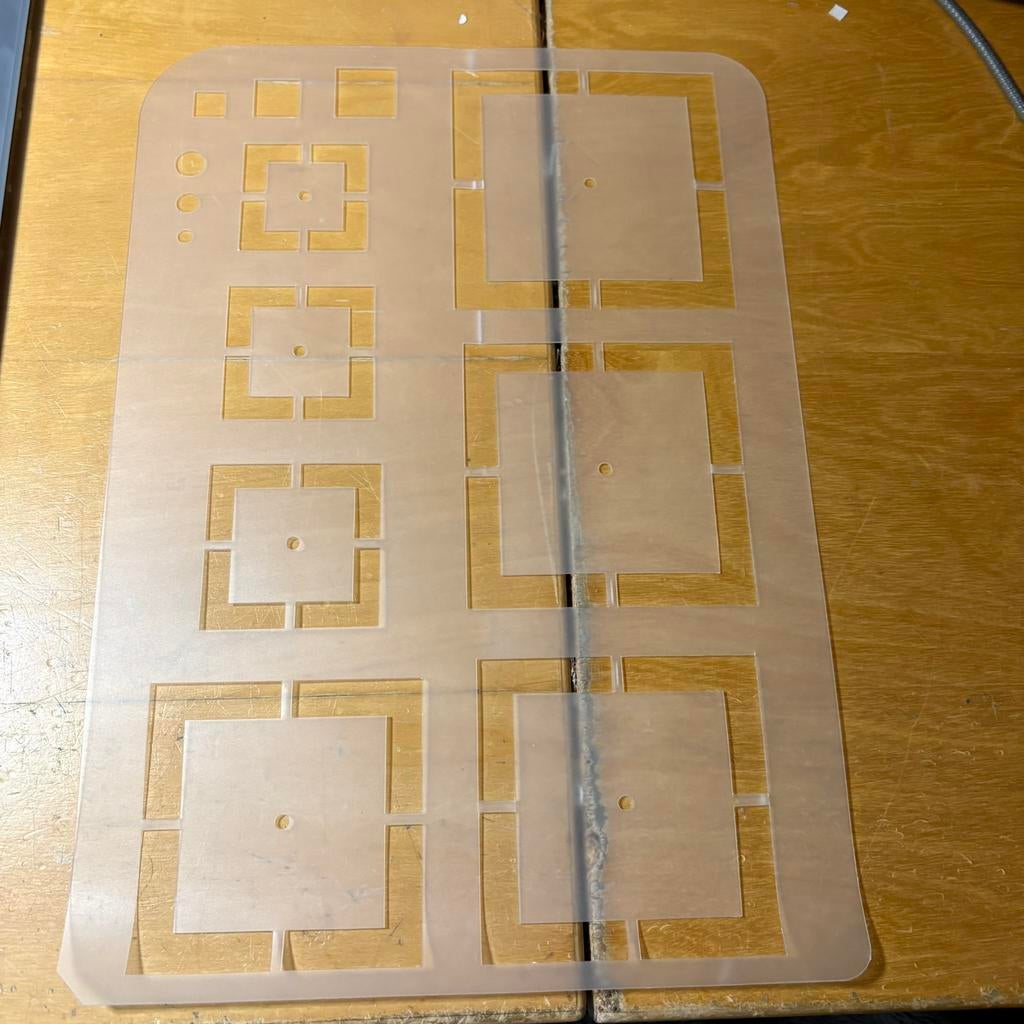 Stencil vierkantjes, Ophalen of Verzenden, Zo goed als nieuw, Overige thema's, Pons of Mal