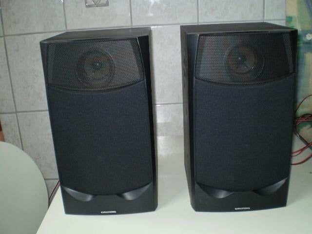 Twee luidsprekers / boxen van Grundig.   6 ohm per box, Overige merken, Ophalen of Verzenden, Zo goed als nieuw, Minder dan 60 watt