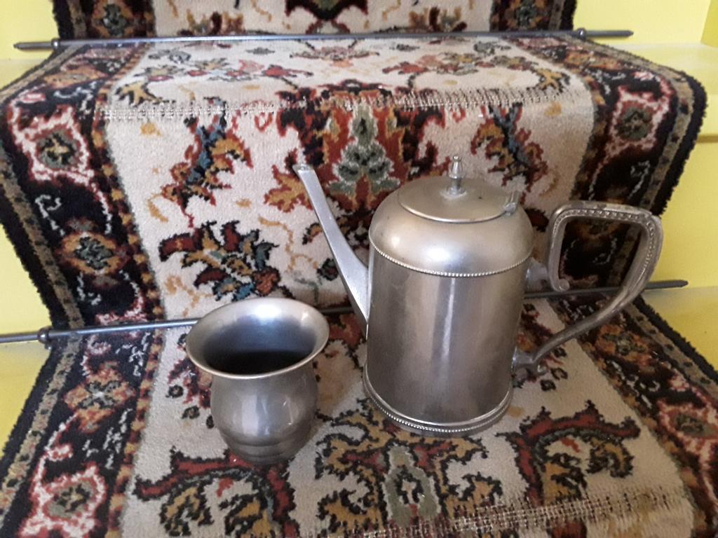 Bredemeyer oude tinnen theepot en bekertje, Ophalen of Verzenden