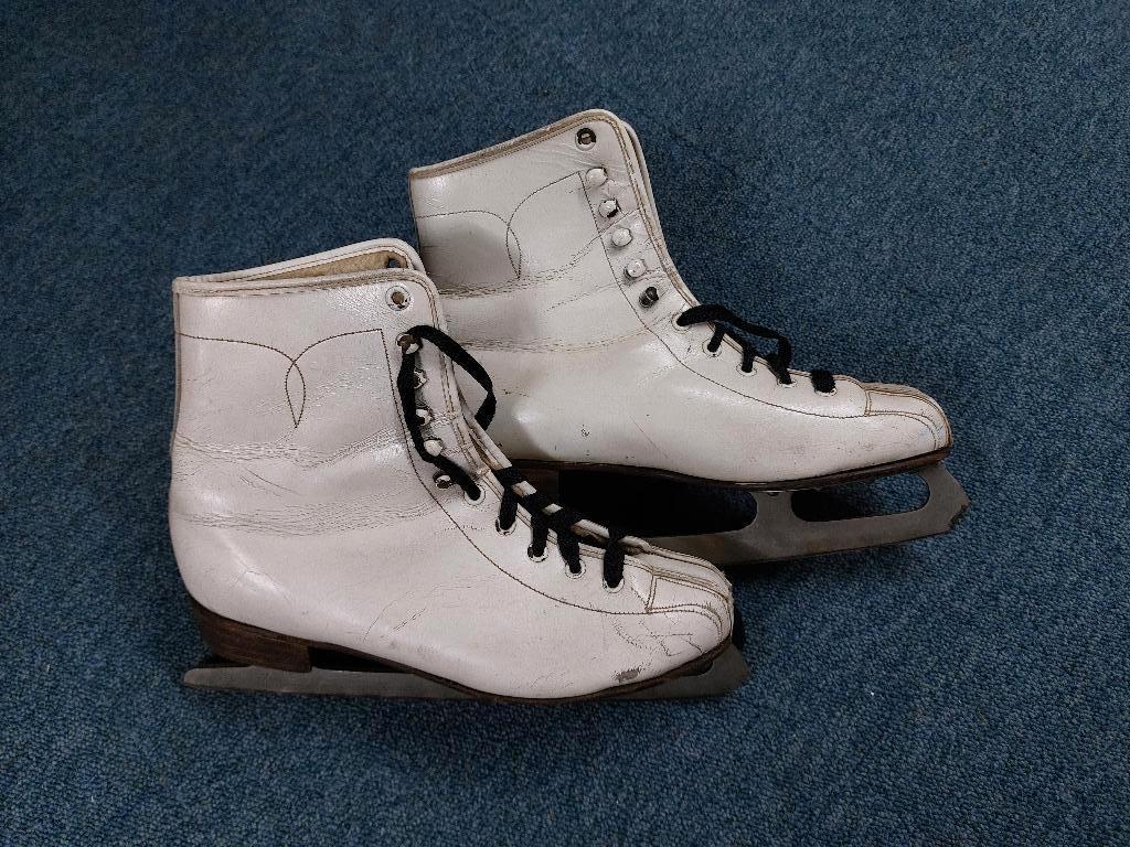 Retro kunstschaatsen Flora SSS - maat 41, Ophalen, Gebruikt, Kunstschaatsen, Overige merken