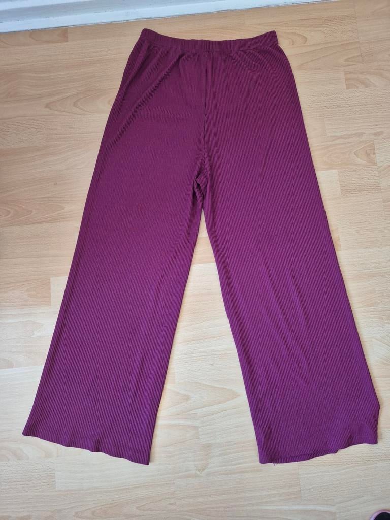 Dames broek de maat is m, Ophalen, Zo goed als nieuw, Lang