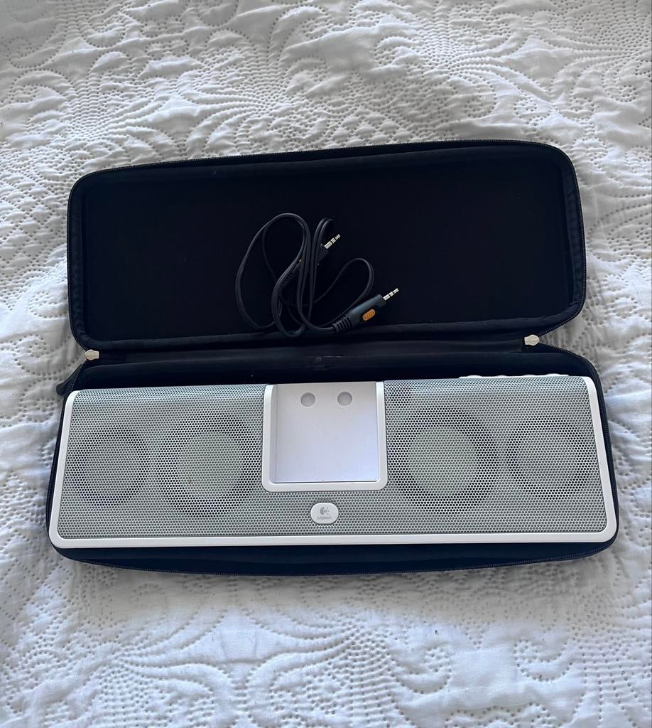 Logitech portable speaker, Overige merken, Gebruikt, Overige typen, Ophalen of Verzenden