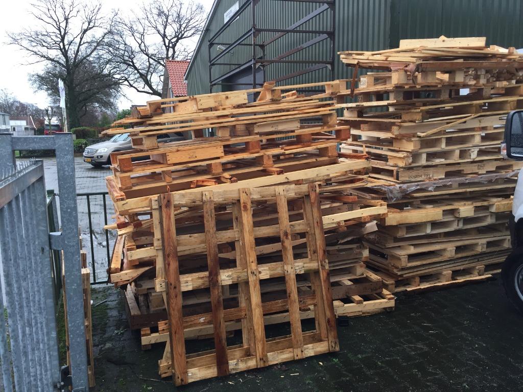 pallets gratis aftehalen brandhout mooi voor in de kachel, Ophalen, Gebruikt, 50 mm of meer, Pallet