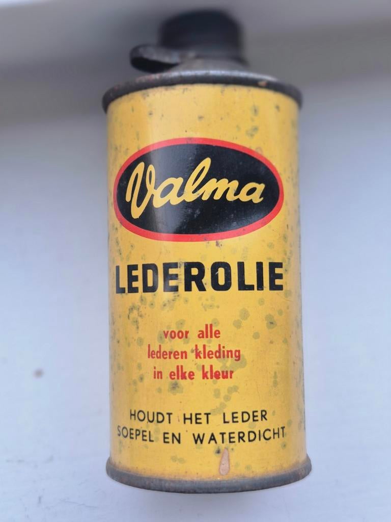 Valma Leder olie blik, Verzamelen, Ophalen of Verzenden, Gebruikt, Overige