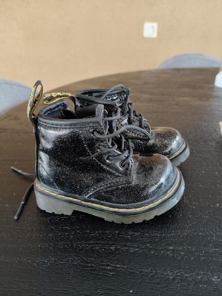 Dr. Martens maat 19, Ophalen of Verzenden, Zo goed als nieuw, Meisje, Schoentjes