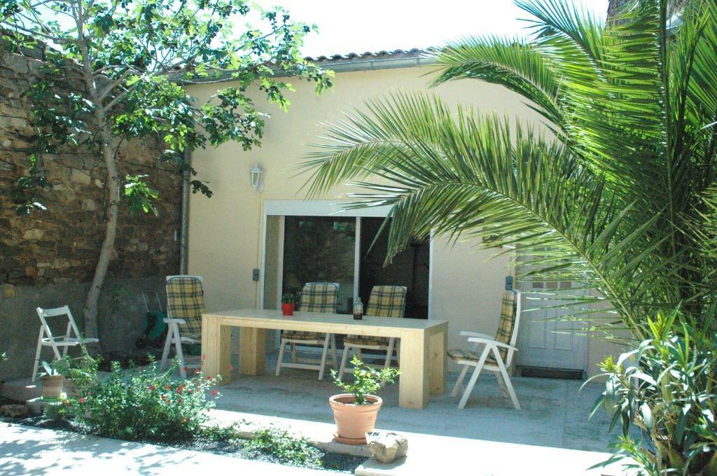 Comfortabele en luxe vakantiewoning midden in Frans wijndorp, 8 personen, Dorp, Overige typen, Languedoc-Roussillon