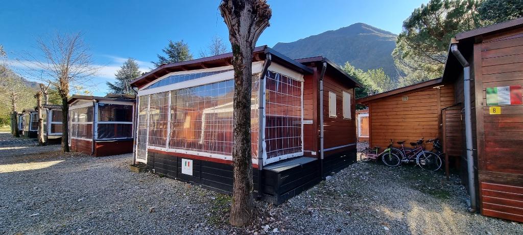 Chalet te huur Luganomeer Italië - Seizoen 2026, 2 slaapkamers, Lombardije en Merengebied, Recreatiepark, Aan meer of rivier