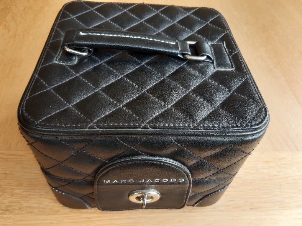 Beautycase Marc Jacobs nieuw zwart chique, Zwart, Nieuw, Ophalen of Verzenden, Met slot