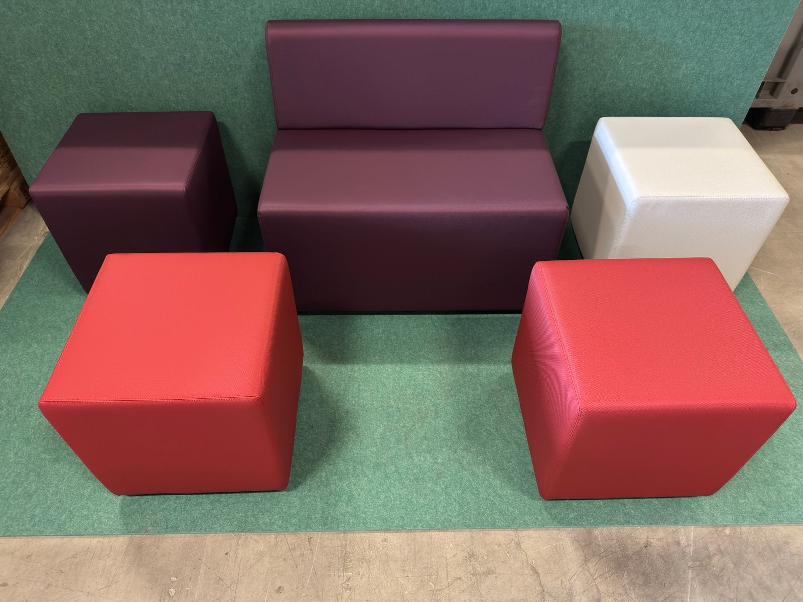 Set van 4 poefjes en 1 bankje - Johanson design, Gebruikt, 50 tot 75 cm, Ophalen of Verzenden, 75 tot 100 cm