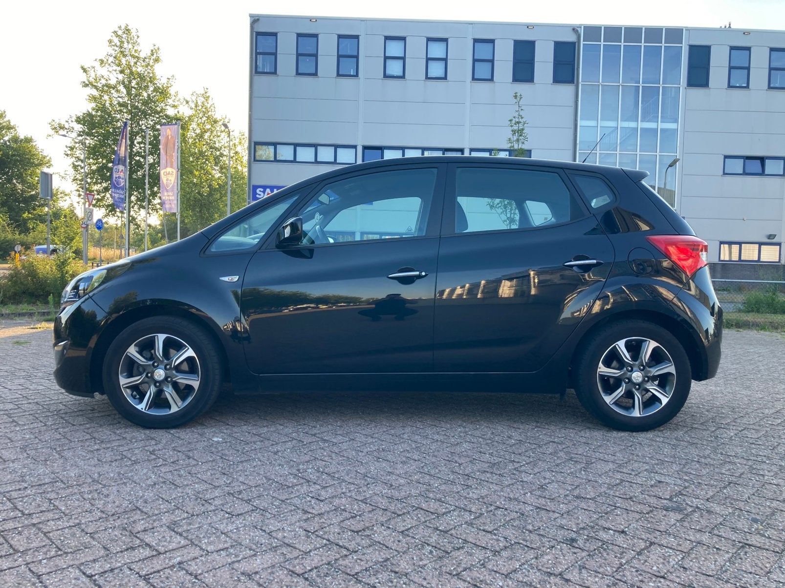 Hyundai iX20 1.4 | Stoel + Stuurverwarming! | Beurt | Apk, Auto's, Voorwielaandrijving, Stof, Zwart, 4 cilinders