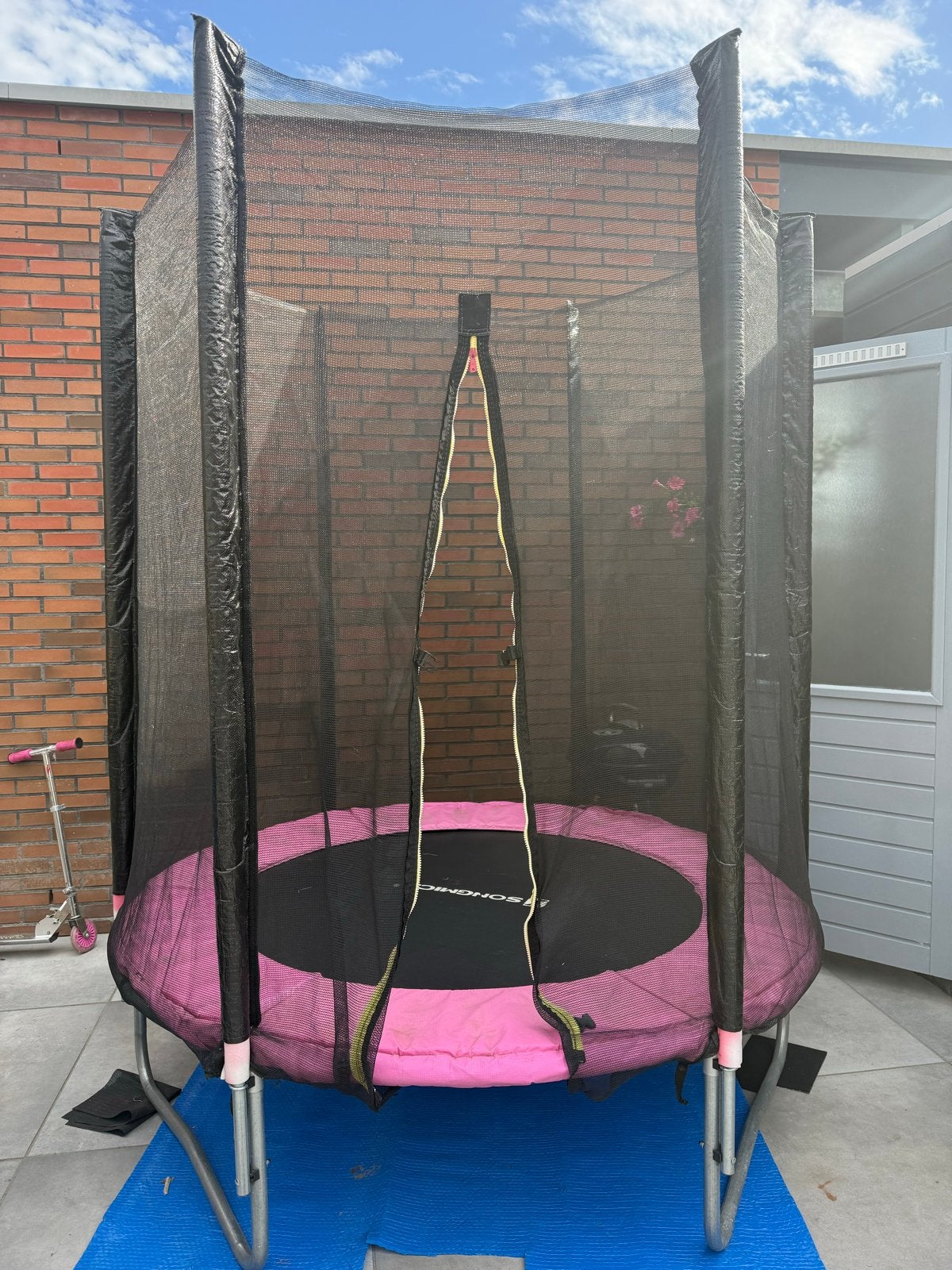 Roze trampoline met veiligheidsnet, Ophalen of Verzenden, Gebruikt