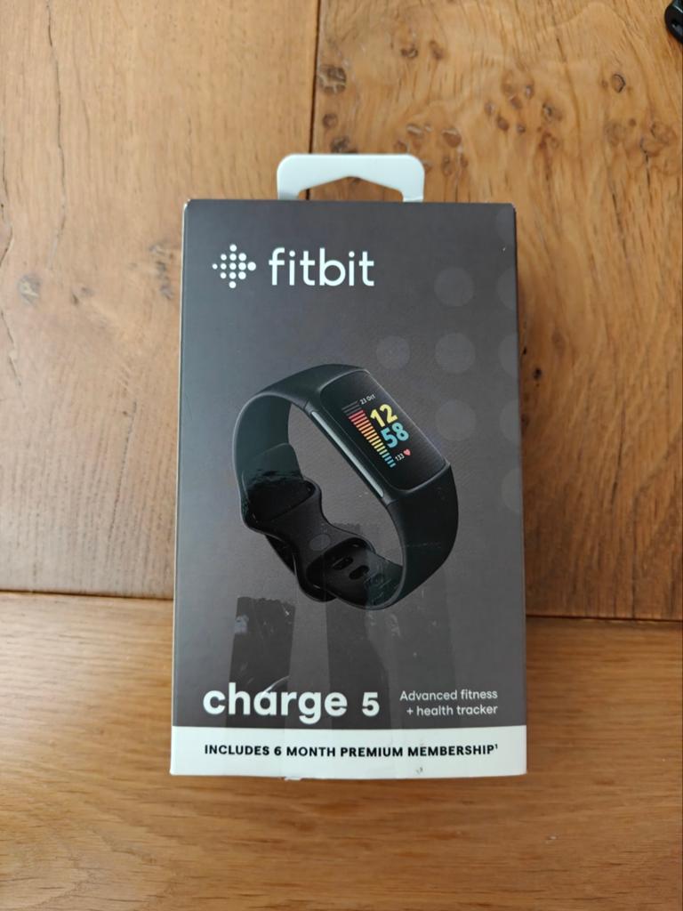 Fitbit Charge 5 - Advanced Fitness & Health Tracker, Zwart, Ophalen of Verzenden, Zo goed als nieuw, Fitbit