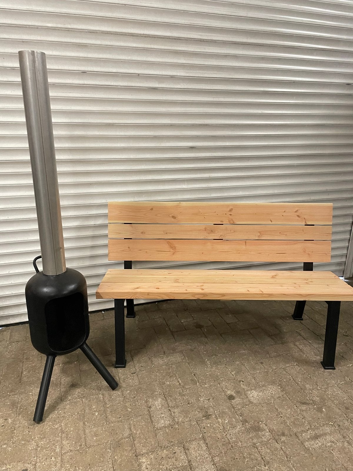 Nieuwe douglas tuinbank met metalen onderstel, Ophalen, Nieuw, Hout