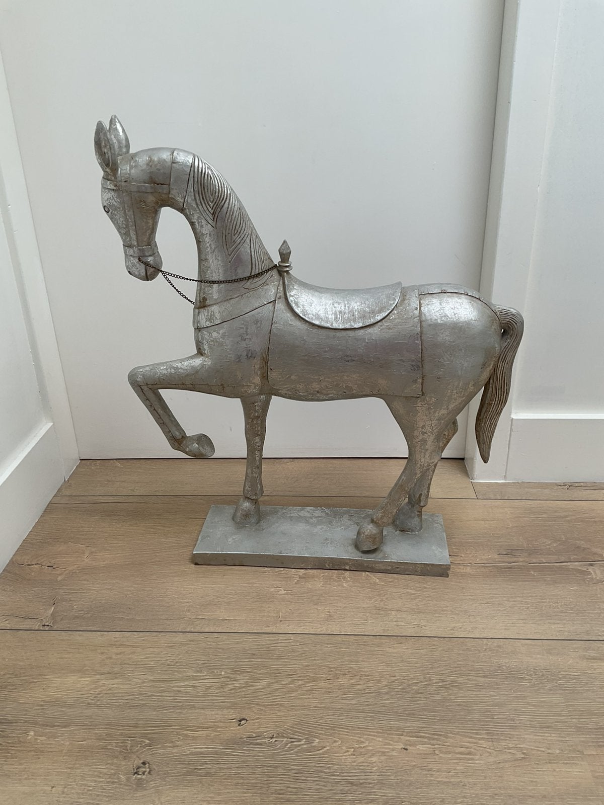 Zilverkleurige paard, Huis en Inrichting, Ophalen of Verzenden, Gebruikt, Zilver, Kunststof