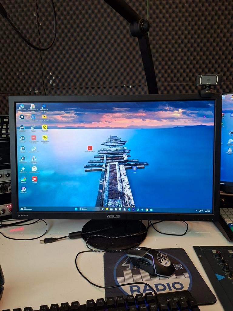 Te Koop 2 maal ASUS VP278 27inc mon  75hz 2 voor 1 prijs, Computers en Software, Monitoren, Gaming, Ingebouwde speakers, ASUS