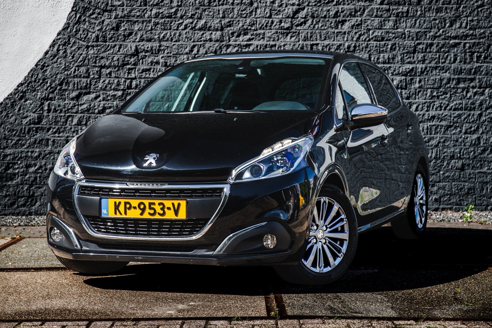 Peugeot 208 1.2 Allure | Automaat | Pano | CarPlay | Airco, Auto's, Stof, 1199 cc, Origineel Nederlands, 570 kg