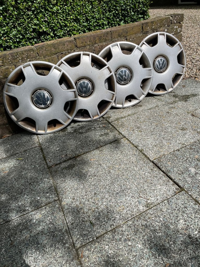 Set van 4 Volkswagen wieldoppen 15 inch, Auto diversen, Wieldoppen, Ophalen of Verzenden, Gebruikt