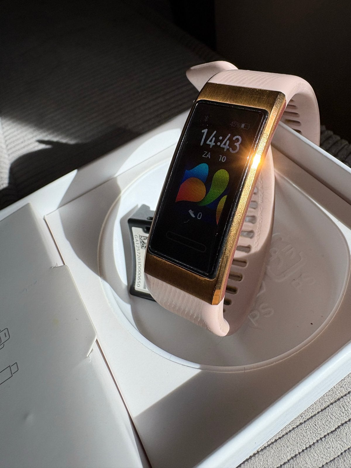 Huawei Band 4 Pro - Roze activity tracker met GPS, Ophalen of Verzenden, Zo goed als nieuw, Android, Waterdicht