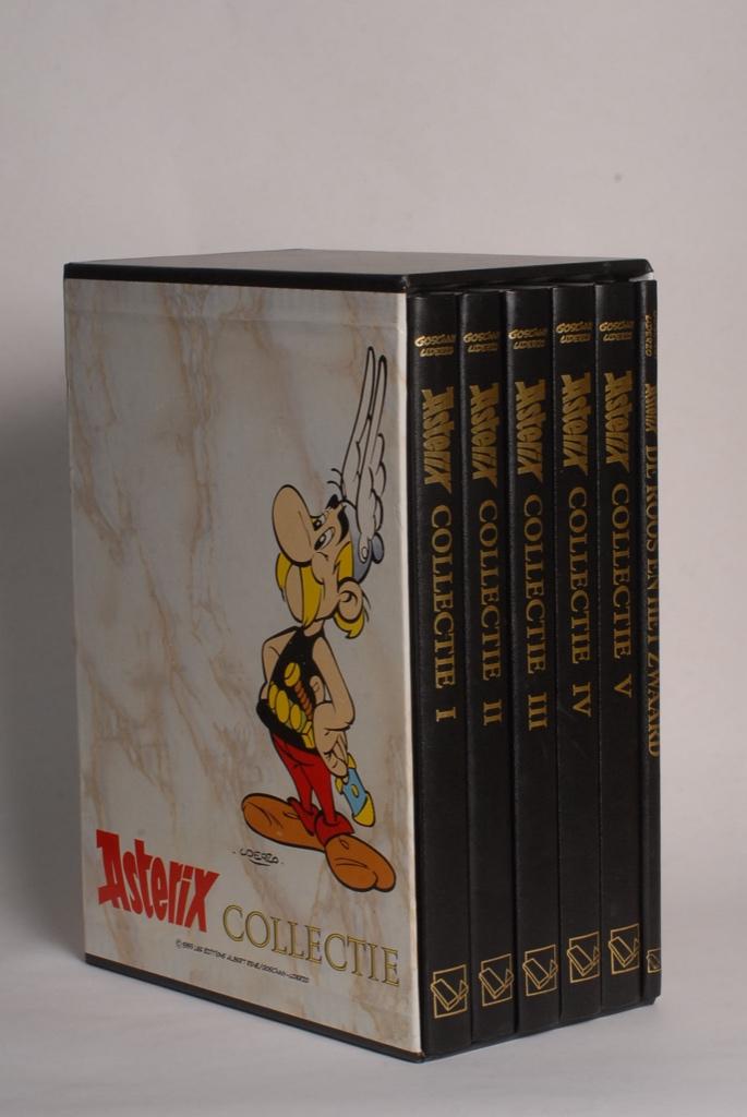 Complete Asterix Collectie – 6 delen + De roos en het Zwaard, Boeken, Meerdere stripboeken, Ophalen, Zo goed als nieuw