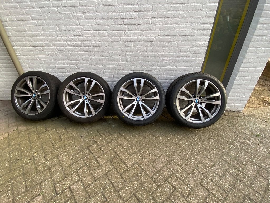 Bmw x5 f15 breedset Nieuwe banden Bridgestone, Auto-onderdelen, Ophalen, Gebruikt, Banden en Velgen, Personenwagen