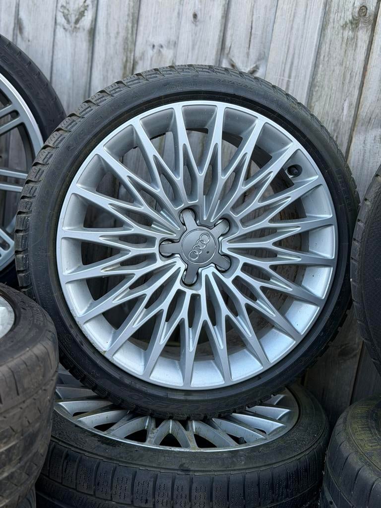 Audi S3/A3 Winterset  225/40 R18 *ORGINIEEL*, Ophalen, 18 inch, Gebruikt, Banden en Velgen