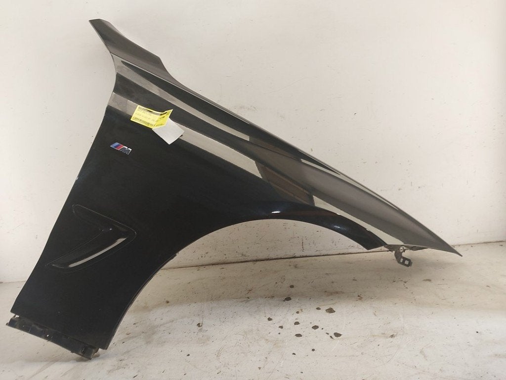 Spatbord Rechts Voor BMW 3 serie (F30) 2018 41007329542, Gebruikt, Petuelring 130, München 80809, , Duitsland, BMW, Bayerische Motoren Werke AG
