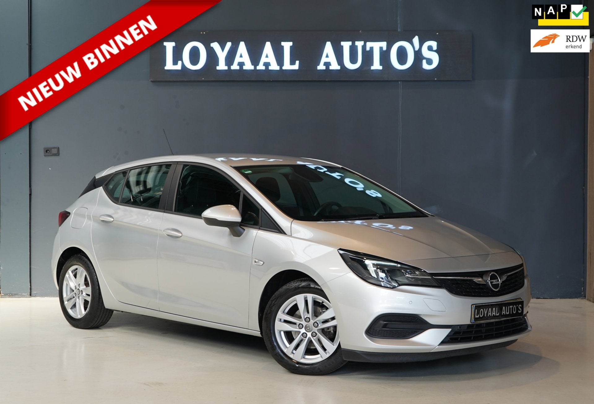 Opel Astra 1.2 Edition | PDC | CRUISE | AIRCO | NAP | APK, Auto's, Voorwielaandrijving, 1350 kg, Stof, Gebruikt