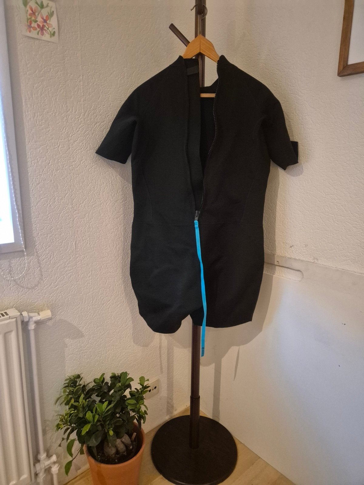 Olaian 1.5mm Shorty Wetsuit  maat 44/46- Zwart, Watersport en Boten, Golfsurfen, Ophalen of Verzenden, Zo goed als nieuw, Overige typen