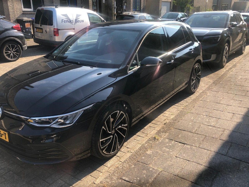 Volkswagen Golf 1.5 TSI 130pk 2021 Zwart, Auto's, Voorwielaandrijving, Euro 6, 4 cilinders, Zwart