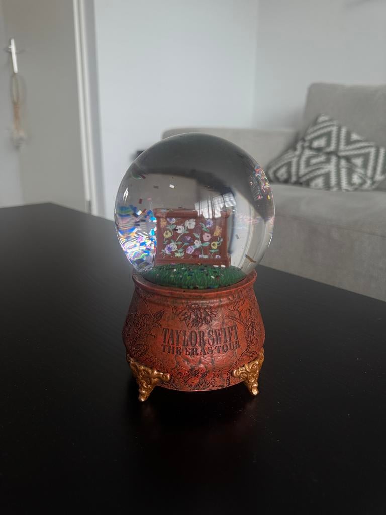 Taylor Swift Snowglobe Era’s Tour, Verzamelen, Ophalen, Nieuw, Steen, Aardewerk of Keramiek, Overige thema's