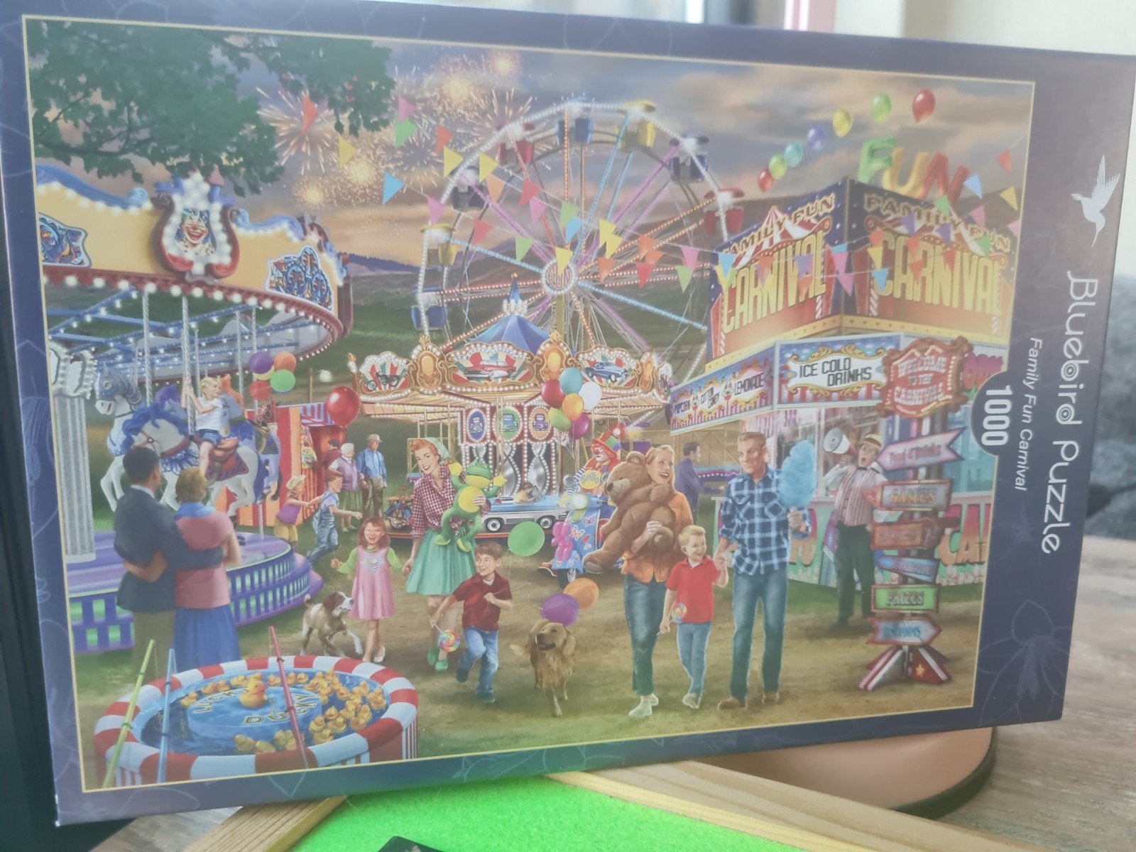 Blue bird puzzel family fun carnival. 1000 stukjes compleet, Ophalen, 500 t/m 1500 stukjes, Zo goed als nieuw