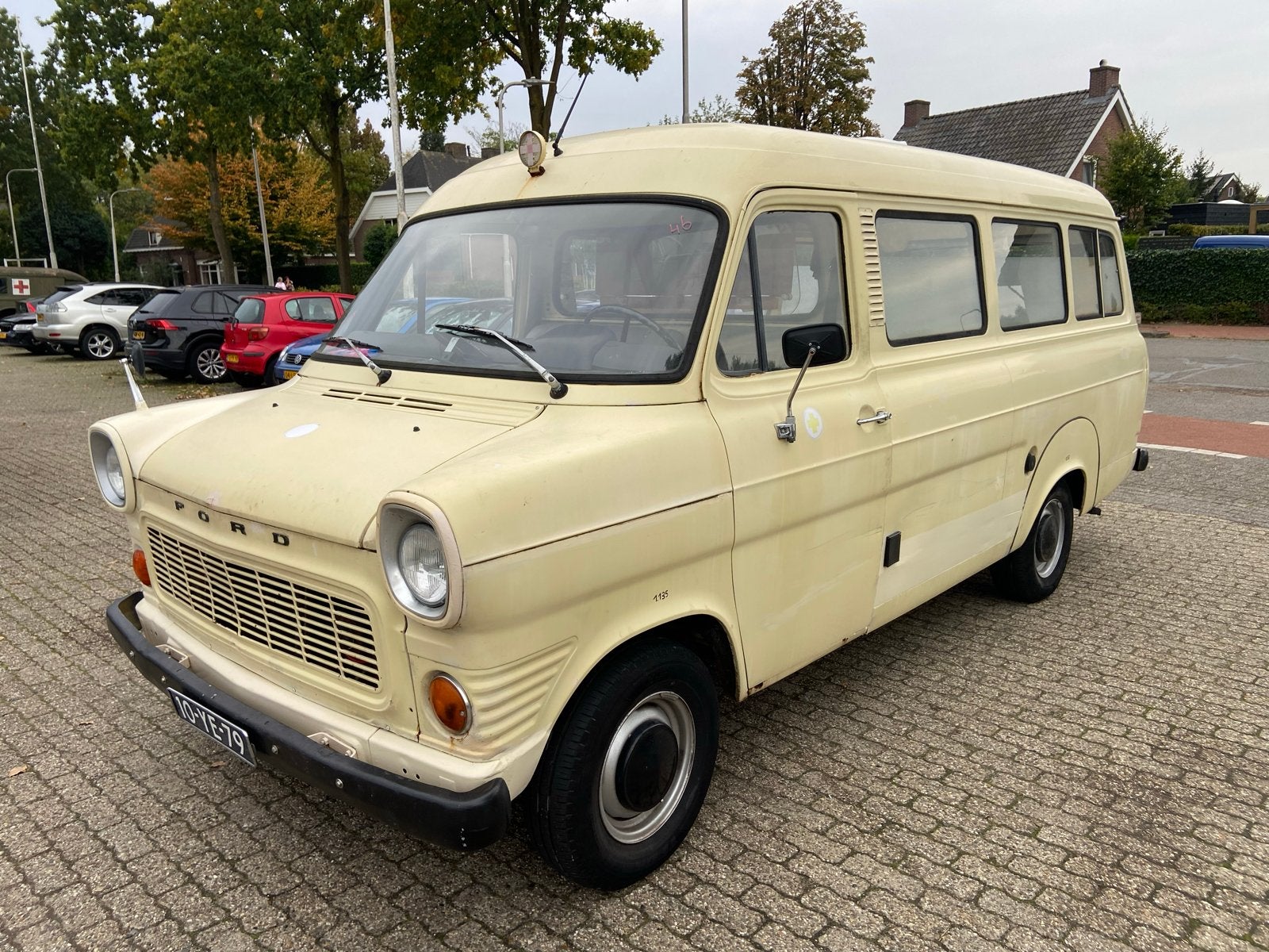 Ford Transit - 1975 - V4 benzine, Overige carrosserieën, Beige, Leder, Bedrijf