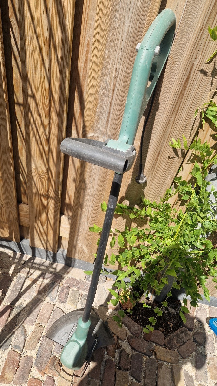 kantmaaier Bosch grastrimmer, Ophalen, Gebruikt, Elektrisch, Bosch