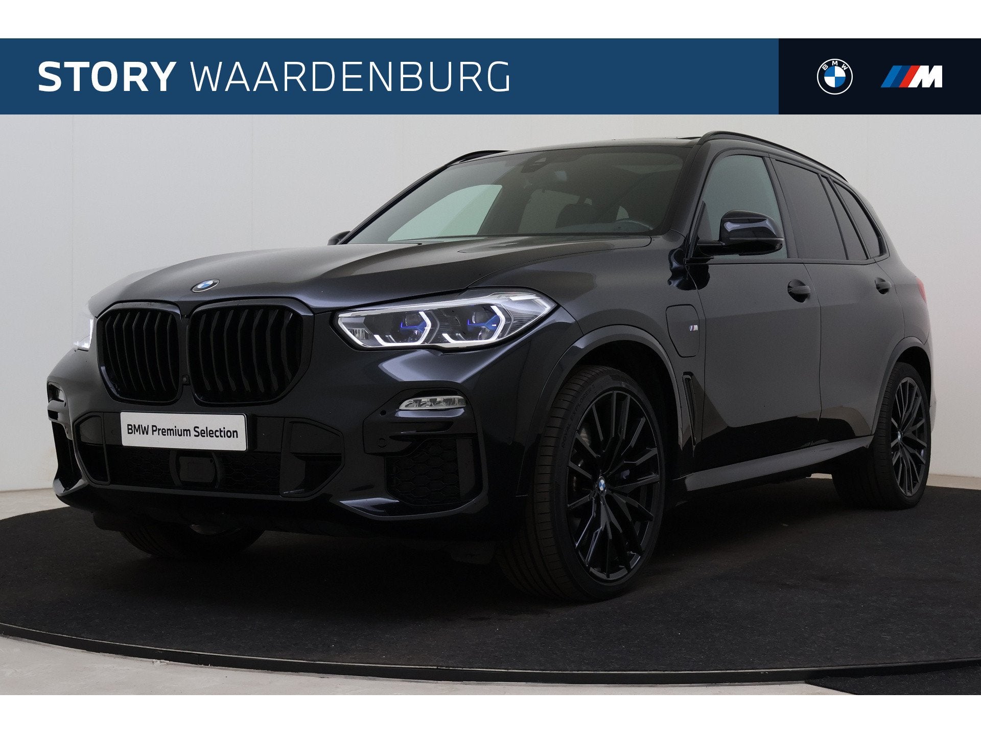 BMW X5 xDrive45e High Executive M Sport Automaat / Panoramad, Auto's, Dealer onderhouden, Gebruikt, 394 pk, Met garantie (alle)